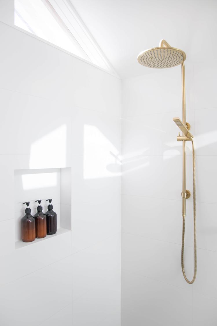 Avonite Shower Interior image gallery